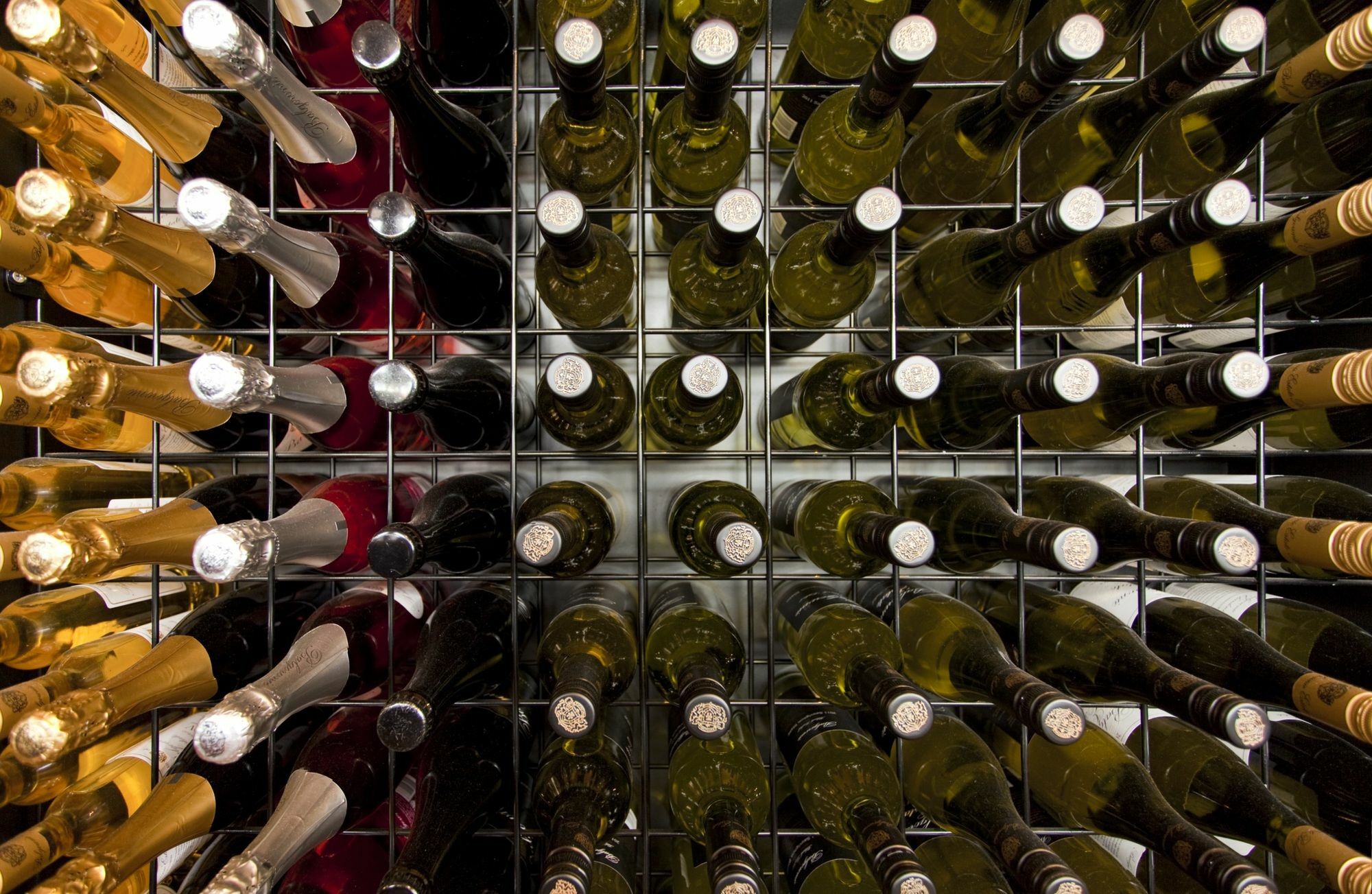 Balgownie Estate Yarra Valley Yarra Glen Exterior photo Wine bottles in a wine rack
